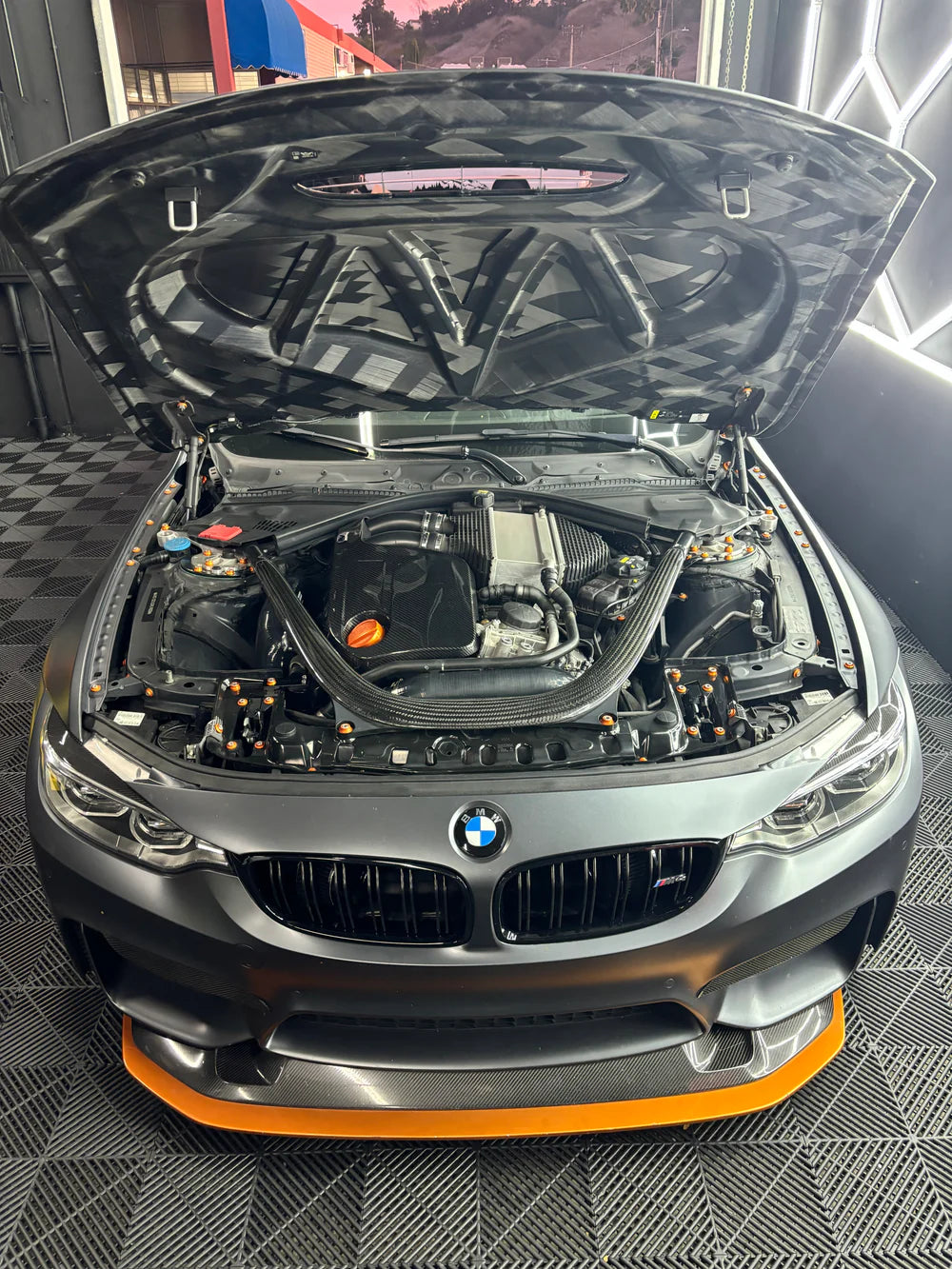 Carbon Fiber Engine Cover BMW F80 M3 / F82 F83 M4 (S55)