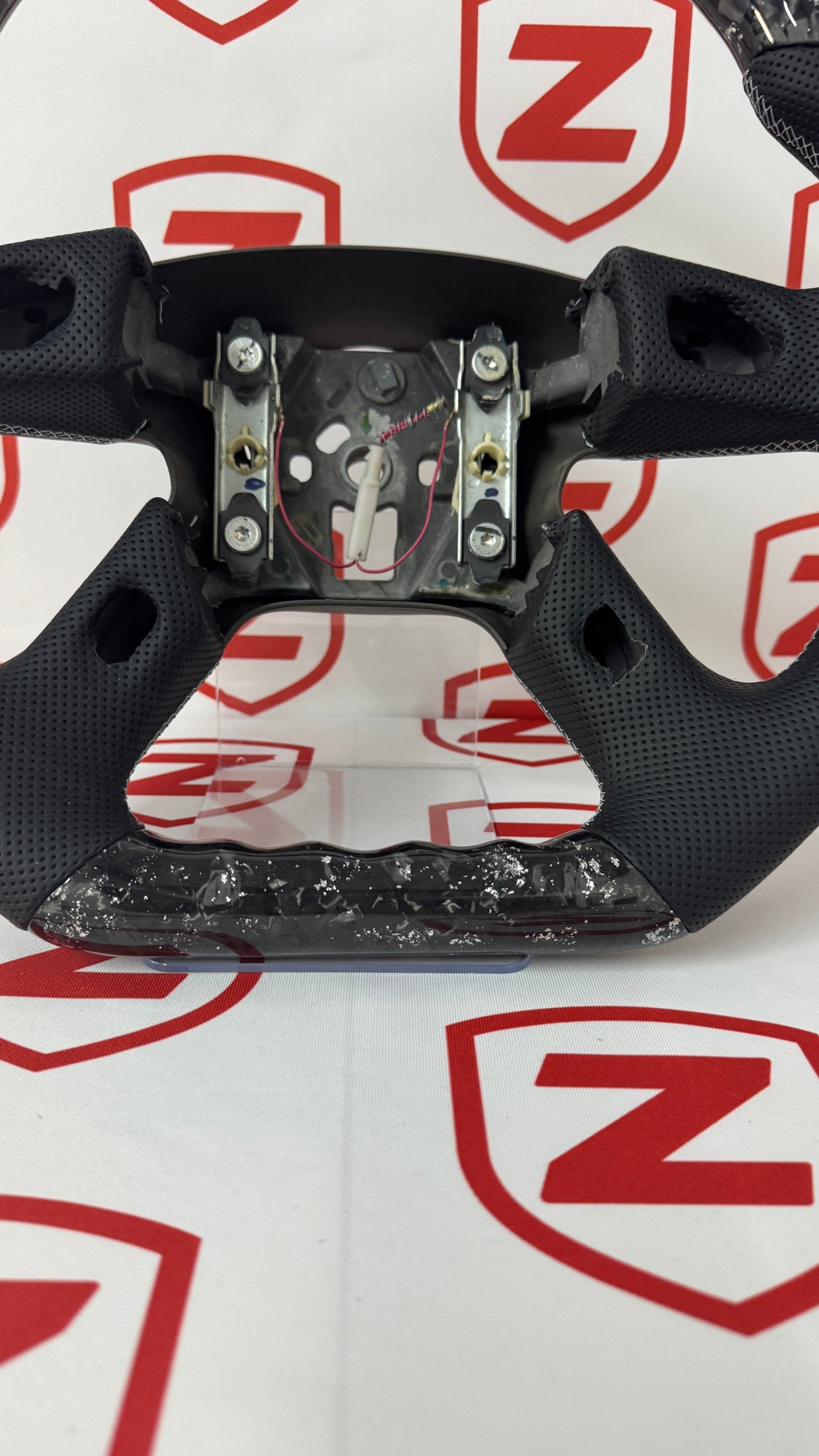 2003-2007 Chevrolet Silverado Carbon Fiber Steering Wheel - Customizable